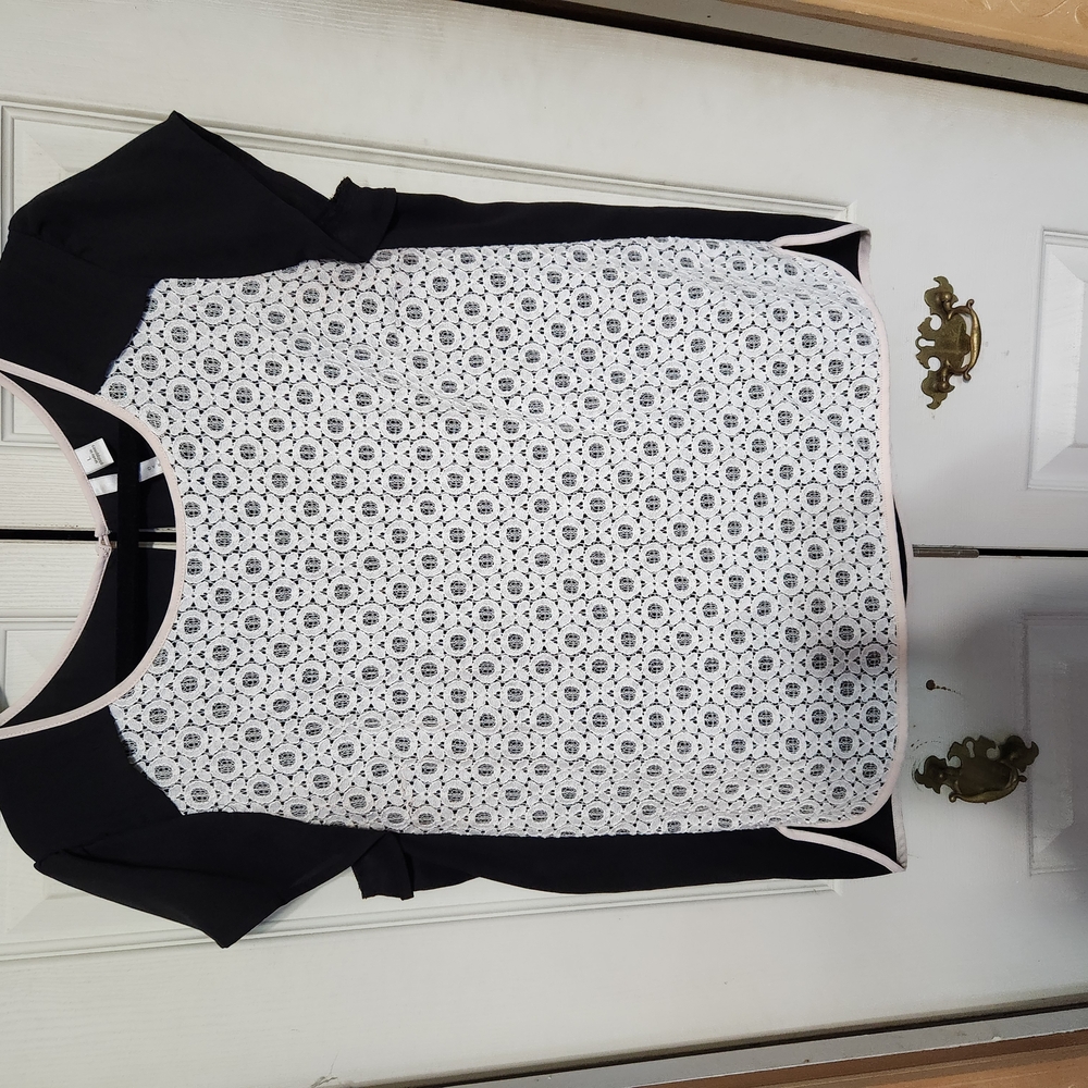 LC Lauren Conrad Black and White Short Sleeve T-Shirt - Picture 2 of 7